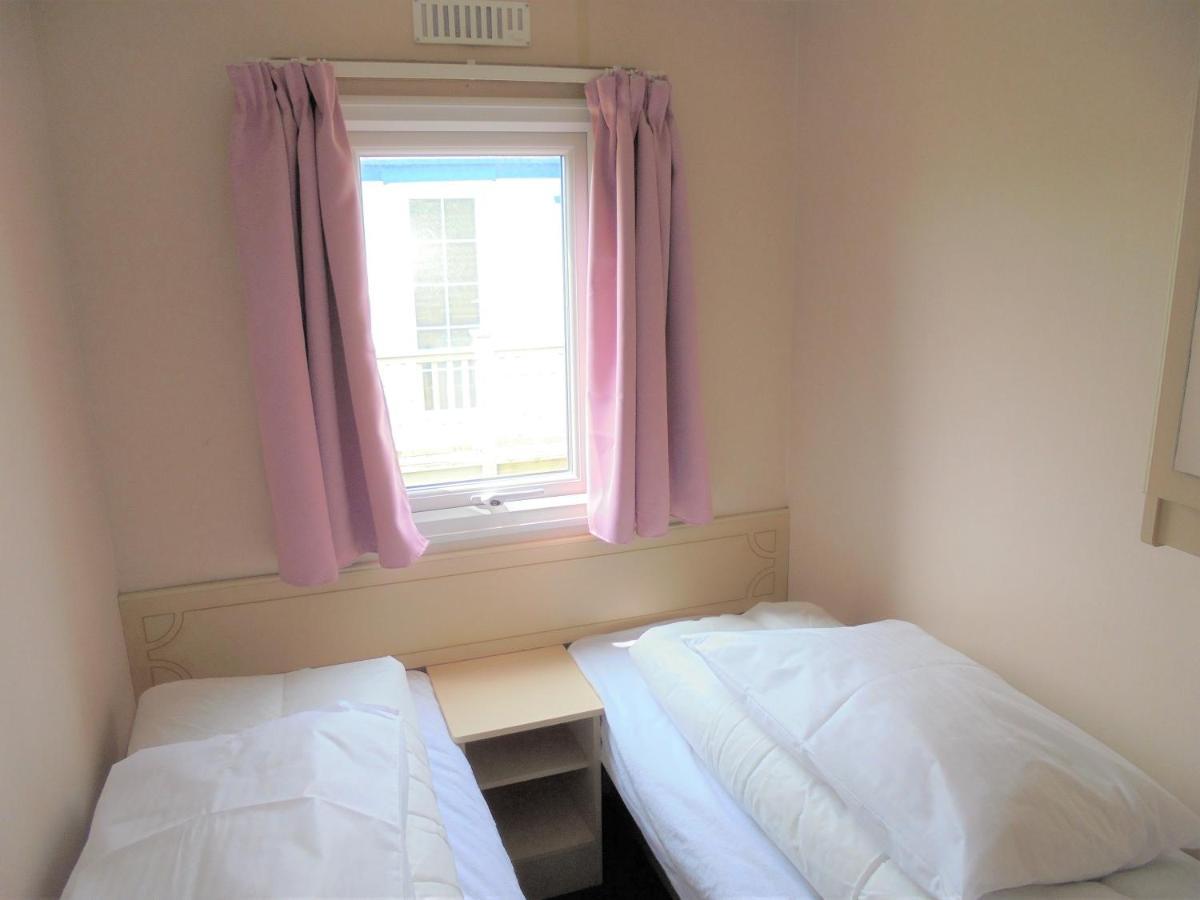 Apartment Golden Sands: Mirage Iiii:- 6 Berth, Access To The
